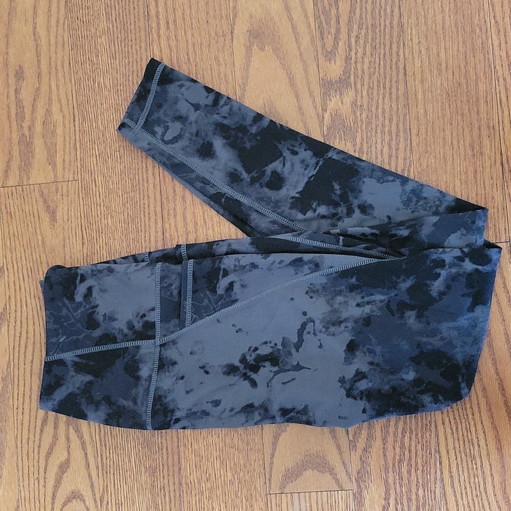 Danskin leggings with pockets